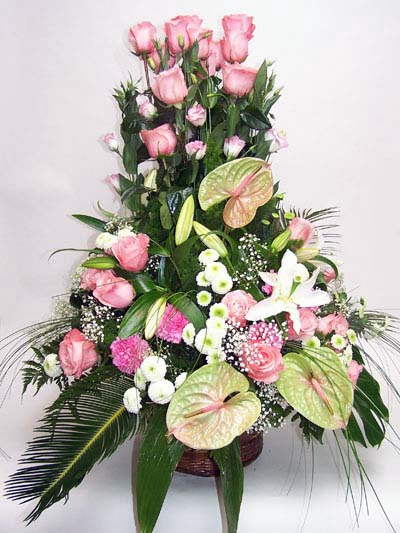  Adana çiçek gönder ucuz çiçek gönder  özel üstü süper aranjman