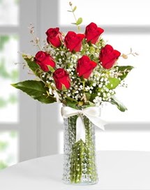 Cam vazoda 7 adet kırmızı gül  Adana çiçek gönder çiçek , çiçekçi , çiçekçilik 