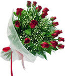  Adana çiçek gönder internetten çiçek satışı  11 adet kirmizi gül buketi sade ve hos sevenler
