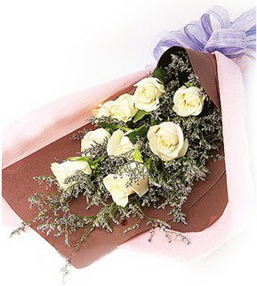  Adana çiçek siparişi cicek , cicekci  9 adet beyaz gülden görsel buket çiçeği